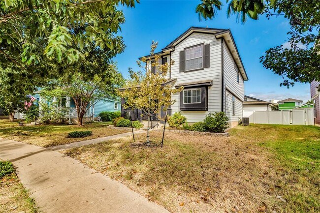 Building Photo - 1521 Davis Mountain Loop