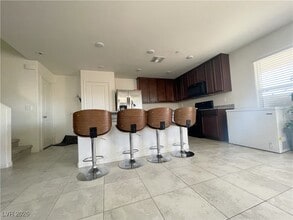 Building Photo - 1649 Harvest Pecan Ct