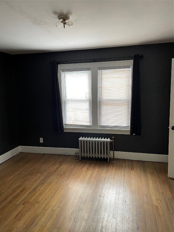 Foto del edificio - 408 Squires Ave