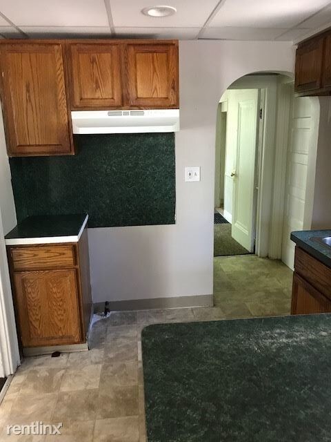 Building Photo - 3 br, 1.5 bath House - 460 E Isabella Ave