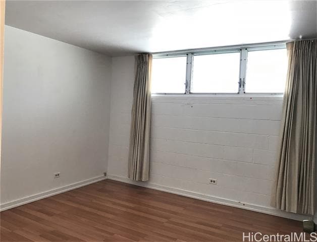 Building Photo - 1541 Dominis St