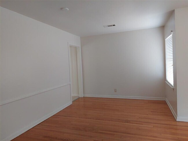 Building Photo - 8318 Greenbush St