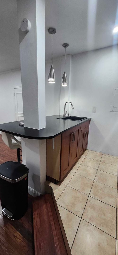 Foto del edificio - Walk to the Beach – Bright 1Bedroom/1 Bath...