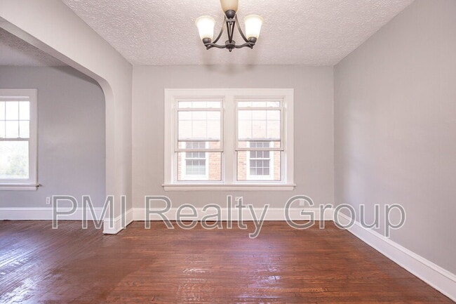 Building Photo - 3583 Ingleside Rd