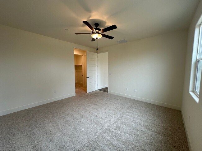 Building Photo - Newly built DR HORTON home coming soon!!