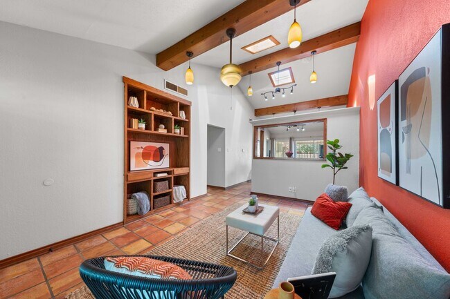 Foto del edificio - 6507 Spring Lark Dr