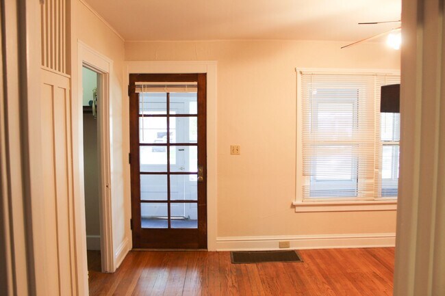 Foto del edificio - Single-Family Home in Greenbush Neighborhood!