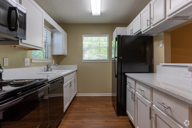 1BR,1BA_The Bermuda_760 SqFt - Bay Breeze Apartment Homes