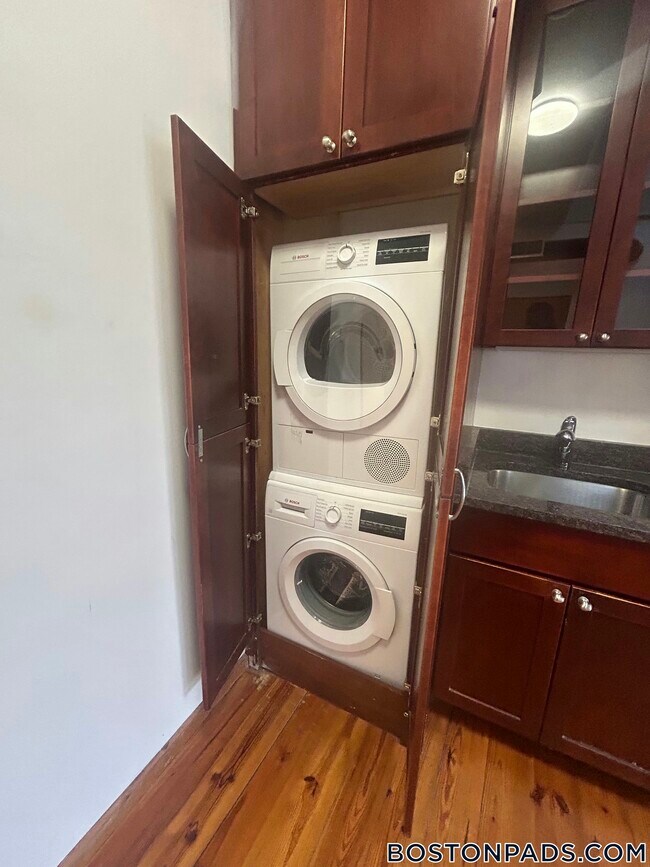 Foto del edificio - 600 Columbia Rd