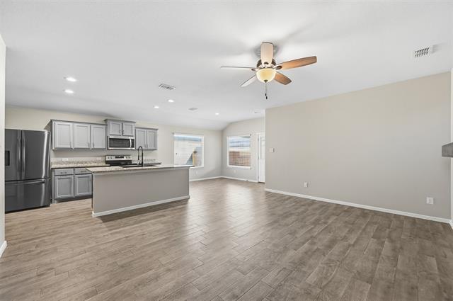 Building Photo - 405 Houndstooth Dr