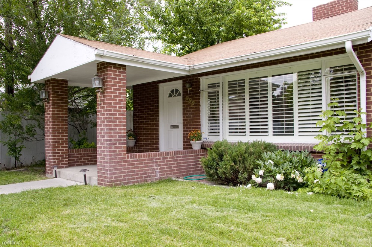 Foto principal - 655 E Riviera Cir