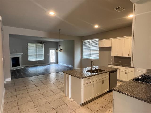 Foto del edificio - 2112 Austin Ln