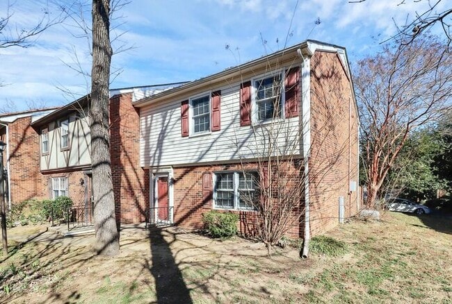 Photo - END UNIT 3BD/2.5BA Townhome in Lexington Commons