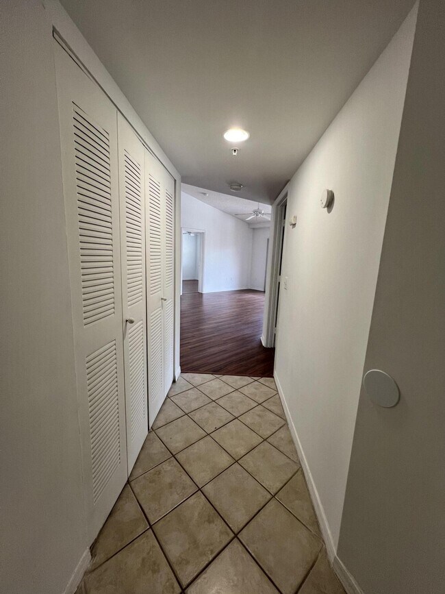 Foto del edificio - 4163 N Haverhill Rd