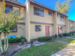 Building Photo - 2300 SW 43rd St
