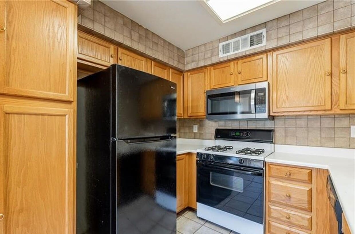 Building Photo - Canyon Willows 3/BD 2/BA Condo with Commun...