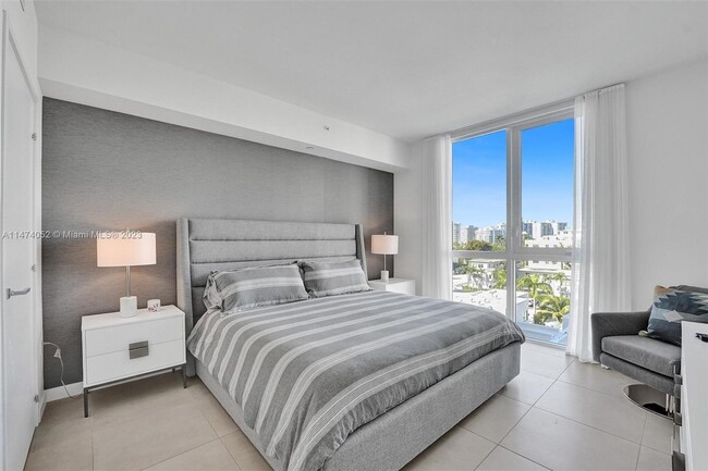 Foto del edificio - 401 N Birch Rd