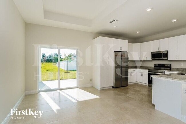 Foto del edificio - 2120 NW 16th Pl