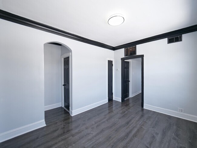 Foto del edificio - 5004 W Armitage Ave