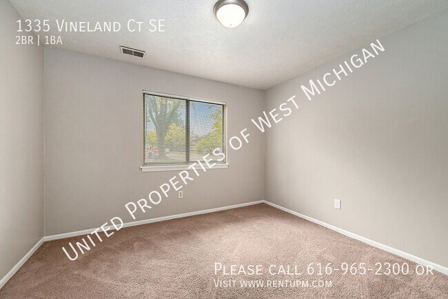 Building Photo - 1335 Vineland Ct SE