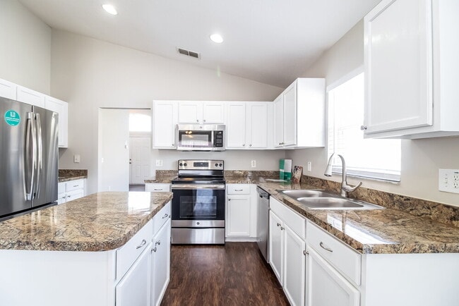 Building Photo - 3034 Eagle Crossing Dr
