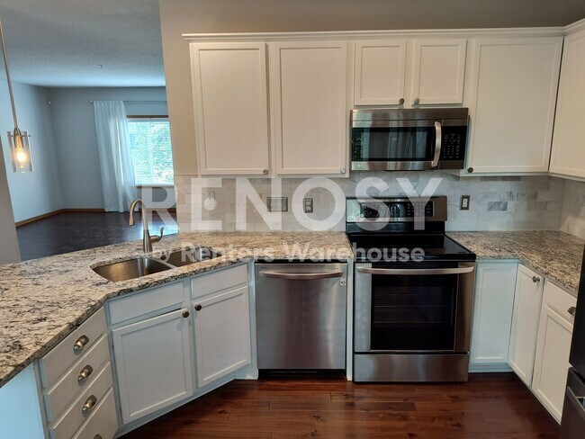 Foto del edificio - 4BD/2BA in Hopkins Available Now