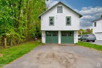 Building Photo - 21 Murphy Ln