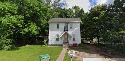 Building Photo - 310 Edward St.