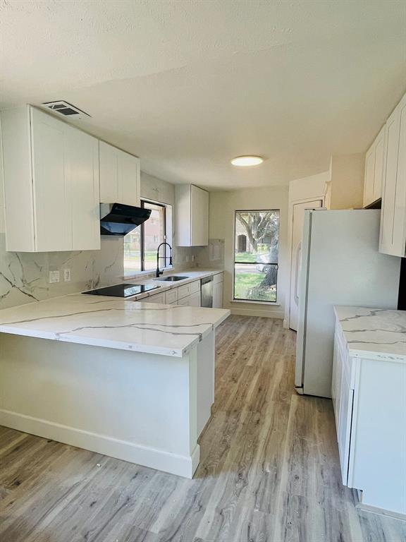 Foto del edificio - 3014 Edgewood Dr