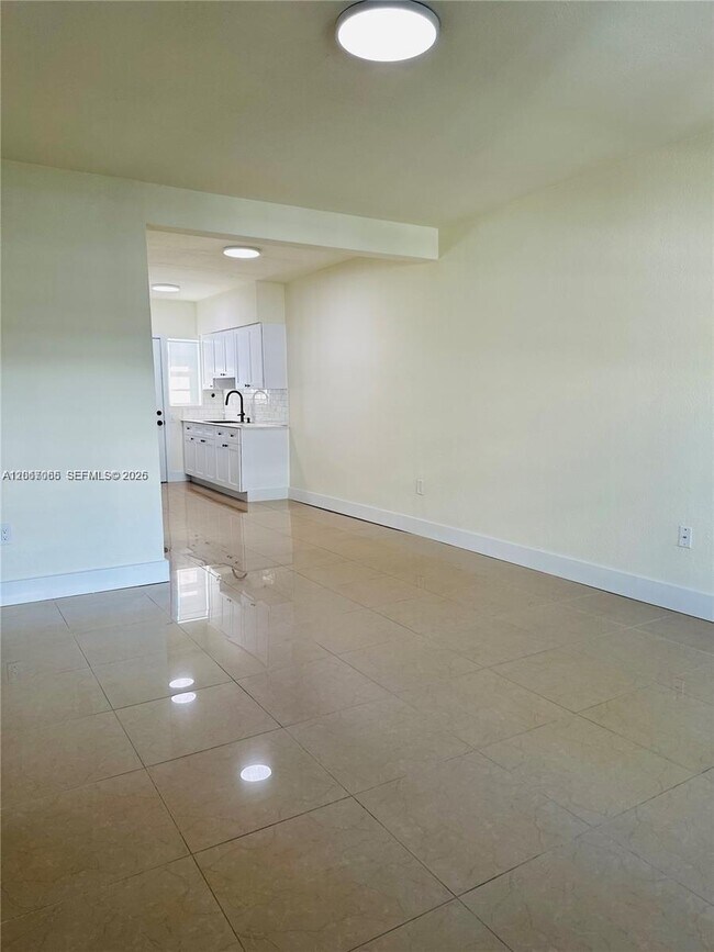 Foto del edificio - 8080 Tatum Waterway Dr