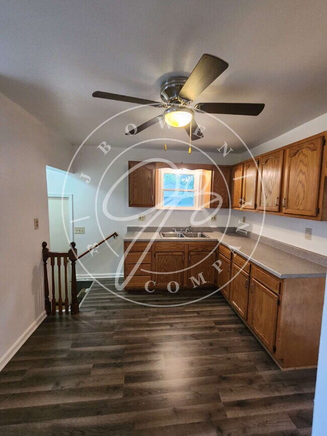 Foto del edificio - 2-Bedroom Gem! Large kitchen. Convienient ...