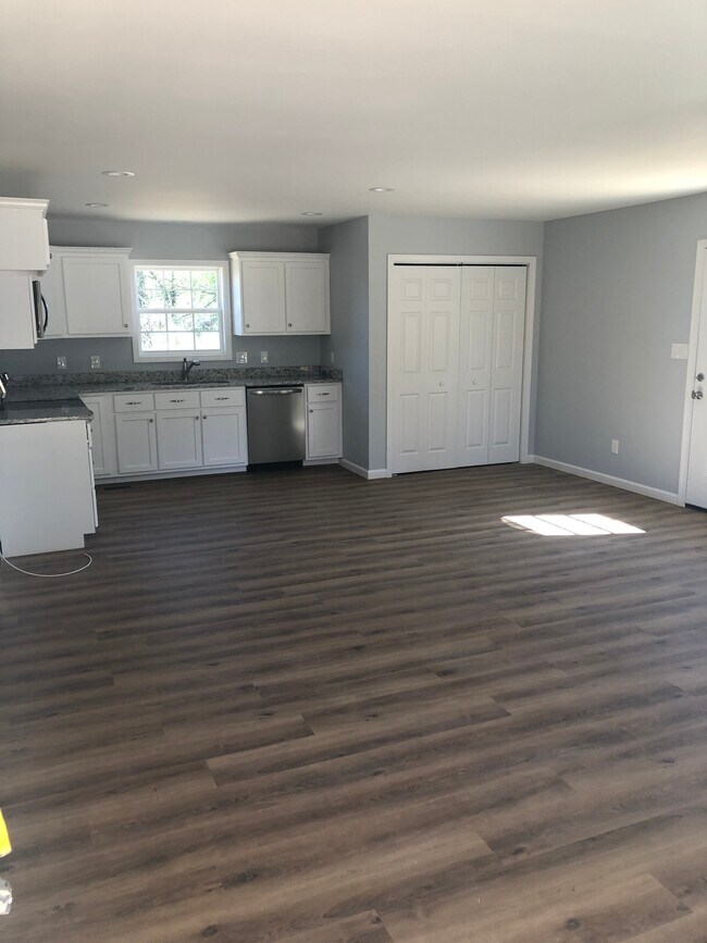 92 24th St NW, Hickory, NC 28601 House Rental in Hickory, NC