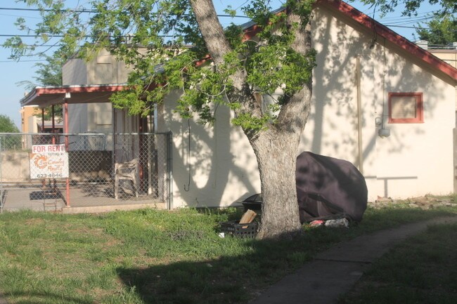 Foto del edificio - 106 W 13th St
