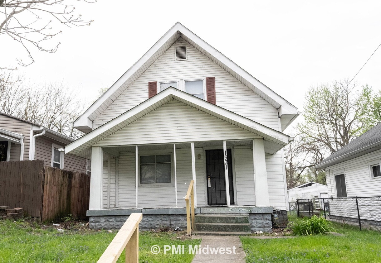 Photo - "Explore the Potential of Your Dream Space at 1331 W 34th Street, Indianapolis!"