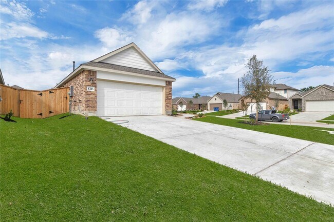 Foto del edificio - 6323 Barrington Clf Trl