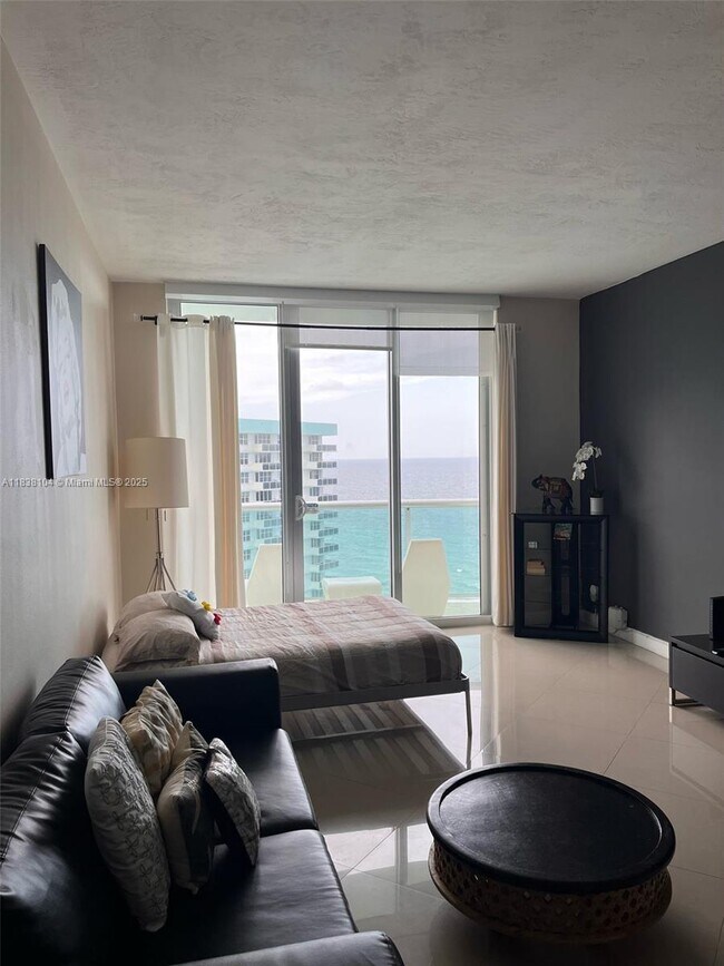 Building Photo - 3801 S Ocean Dr