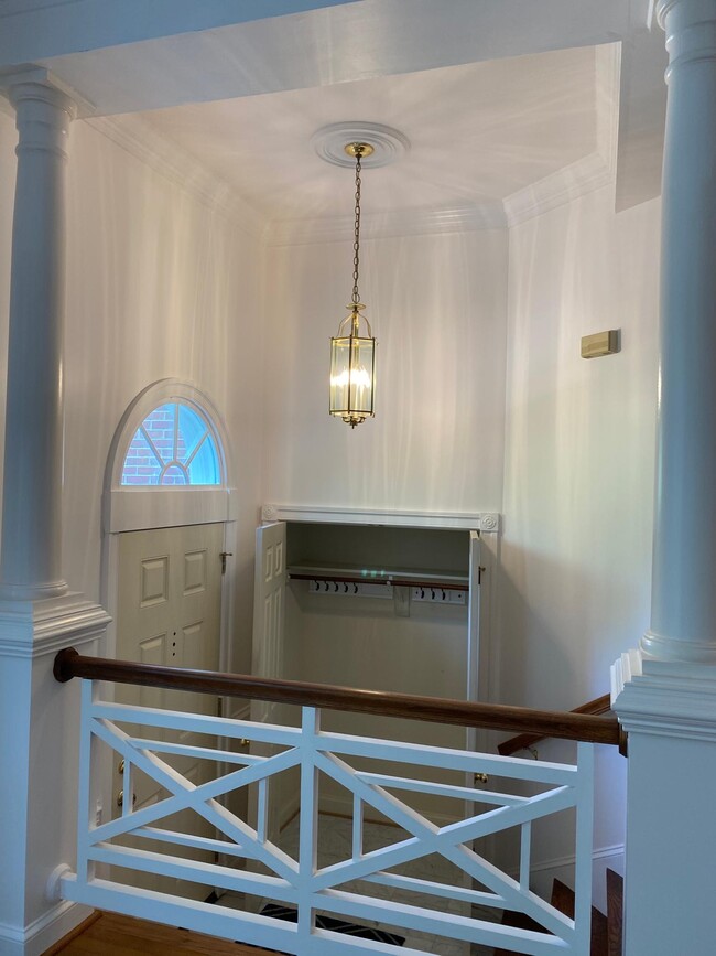 Building Photo - 2153 Wolftrap Ct