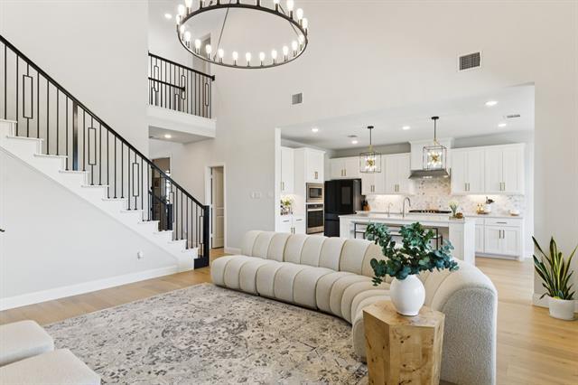 Foto principal - 5208 Shadetree St