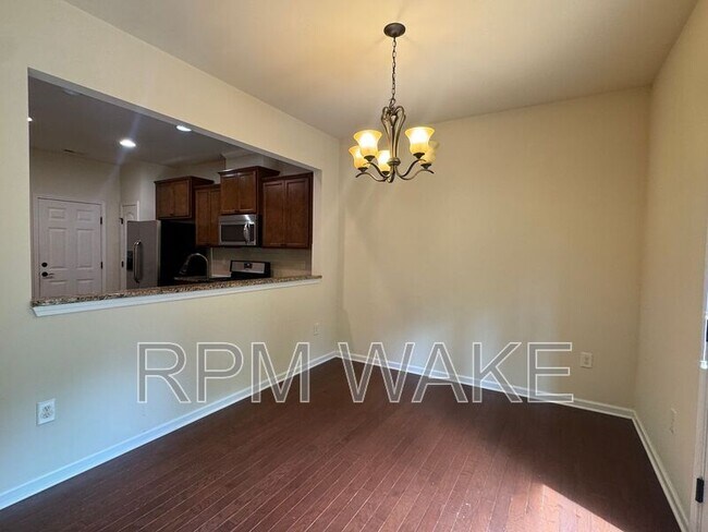 Foto del edificio - 2108 Chipley Dr