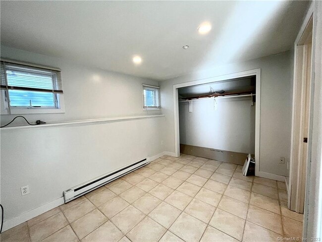 Building Photo - 106 Limewood Ave