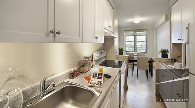 Foto del edificio - 9840 57th Ave