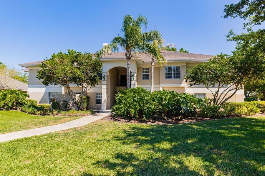 Foto principal - 904 Eagle Pond Dr