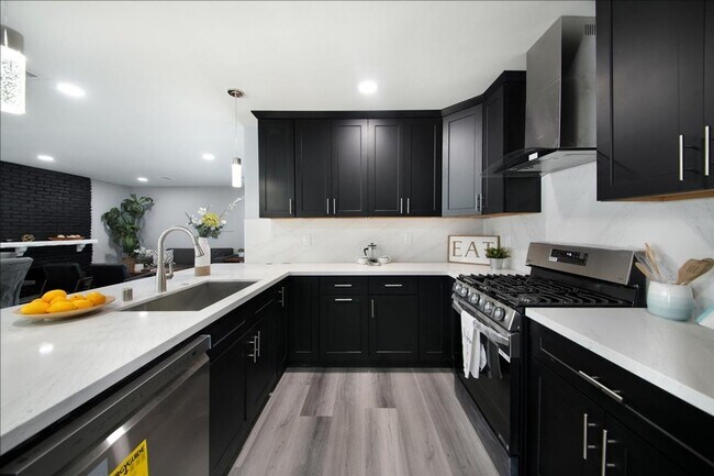 Building Photo - Charming 3BR House in Long Beach