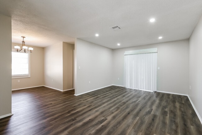 Building Photo - 1751 Elbert Acres Ct NE