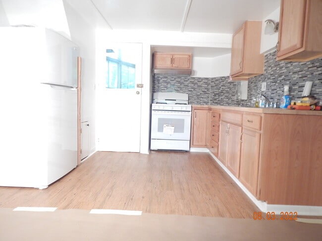 Kitchen - 27 N Arch St