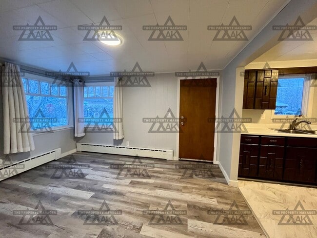 Building Photo - Dog-Friendly Tri-Level Home on Double Lot with Fenced Yard