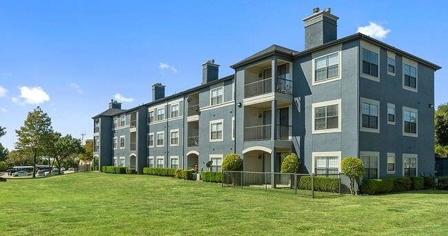 Building Photo - The Pearl on Frankford Building Photo - The Pearl on Frankford