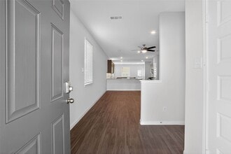 Building Photo - 13320 Burbot Dr