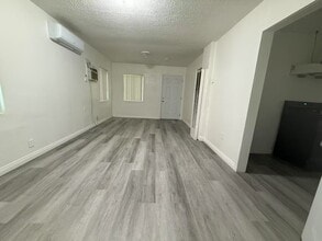 Building Photo - 764 S White Ave