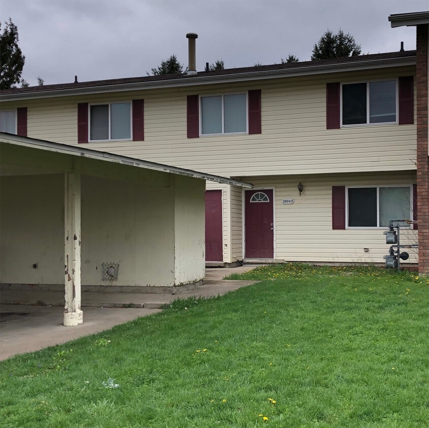 39043 Edwards Ct, Peru, IN 46970 House for Rent in Peru, IN